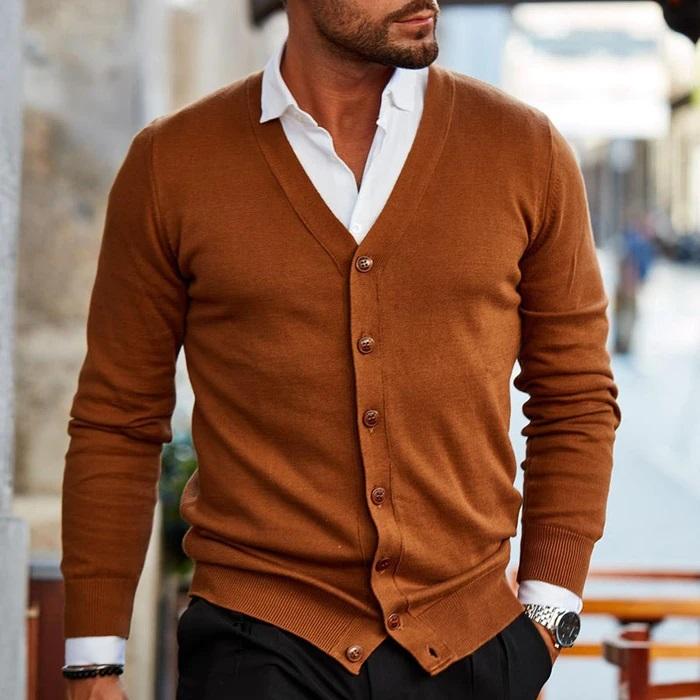 Darian | Men’s button cardigan in a classic fit