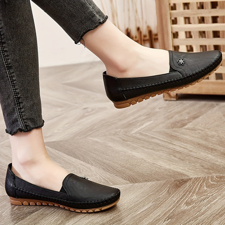 Cavellea | Women’s Slip-On Flats in a minimal everyday composition