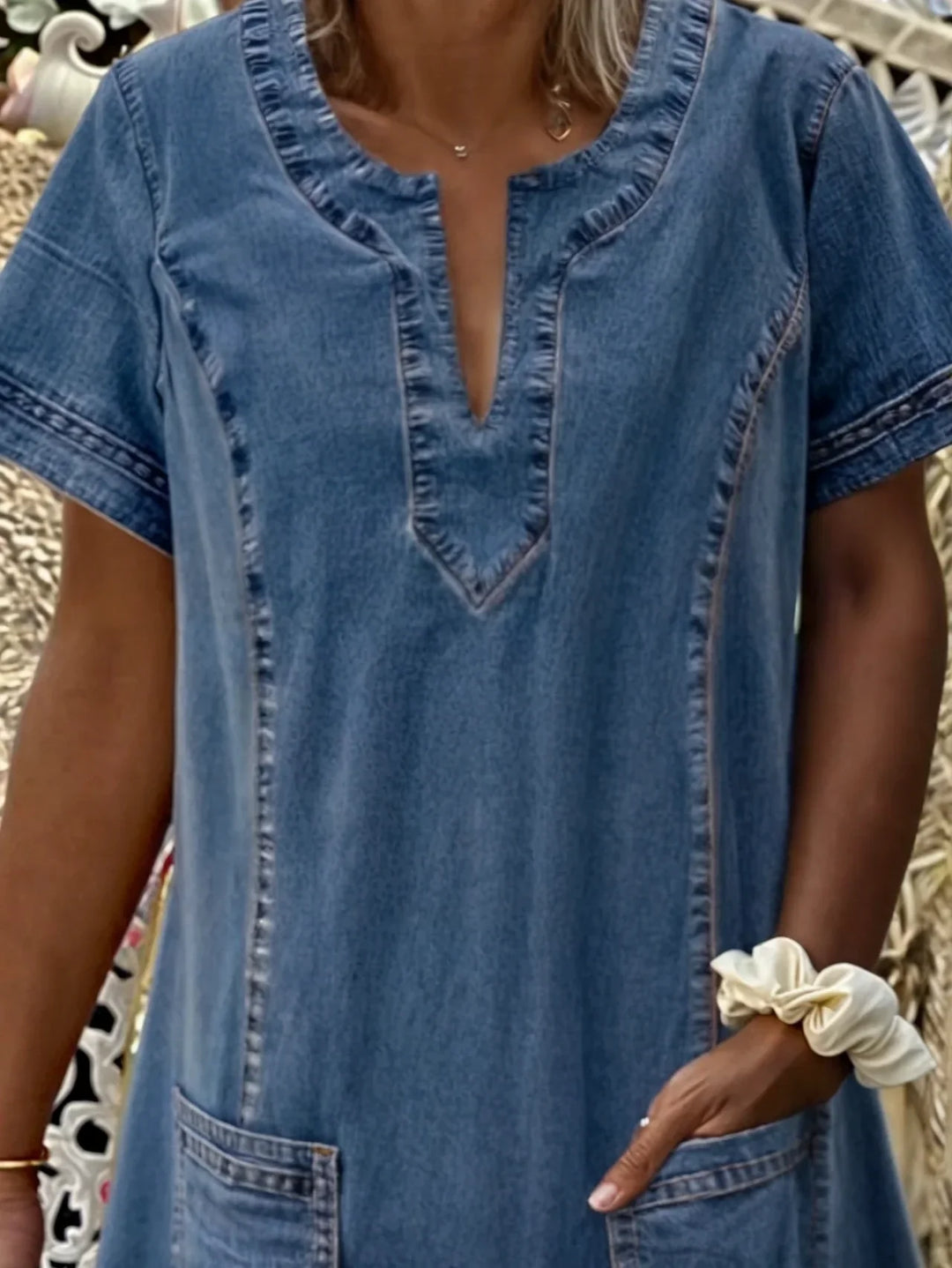 Tarelle | Women’s Short Sleeve Dress with front pocket touch