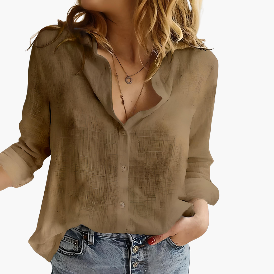 Winona | Women’s Shirt featuring a Soft Collar