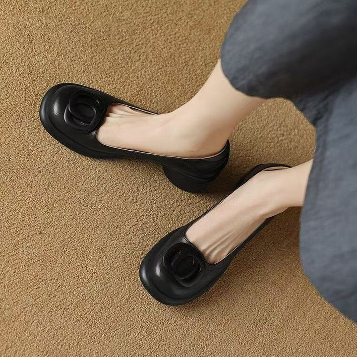 Velunea | Women’s Low-Heel Pumps with textured finish and rounded toe