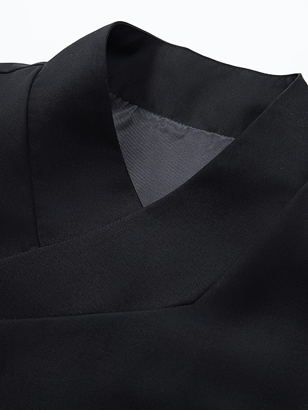 Valdren | Men’s Waistcoat with double-breasted front and tailored proportion
