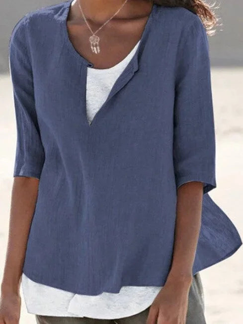 Lyra | Women’s Casual Top in an Simple Daily Fit