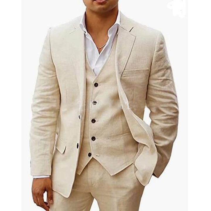 Alvion | Men’s Three-Piece Suit in a tailored polished look