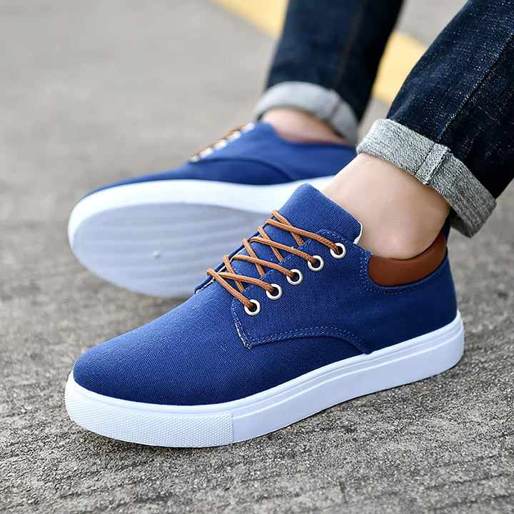 Darell | Men’s Lace-Up Trainers featuring contrast sole