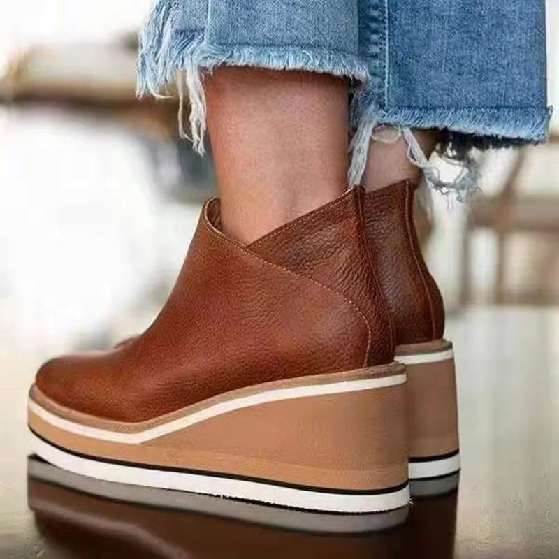 Bellona | Women’s Ankle Boots with Minimal Design