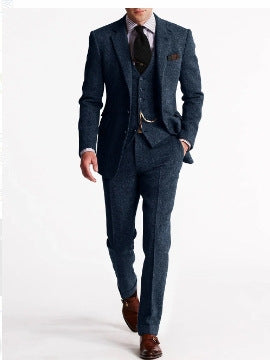 Alvion | Men’s Three-Piece Suit in a tailored polished look