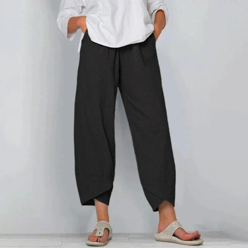 Seren | Women’s Cropped Trousers in a Loose Fit