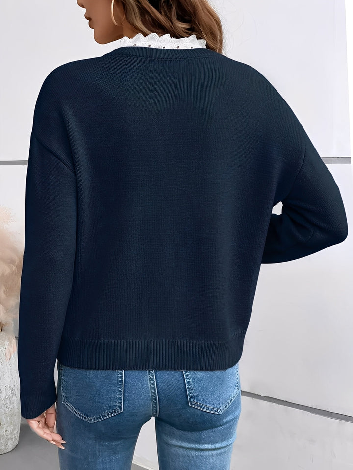 Quirelva | Women’s V-Neck Top with elevated touches