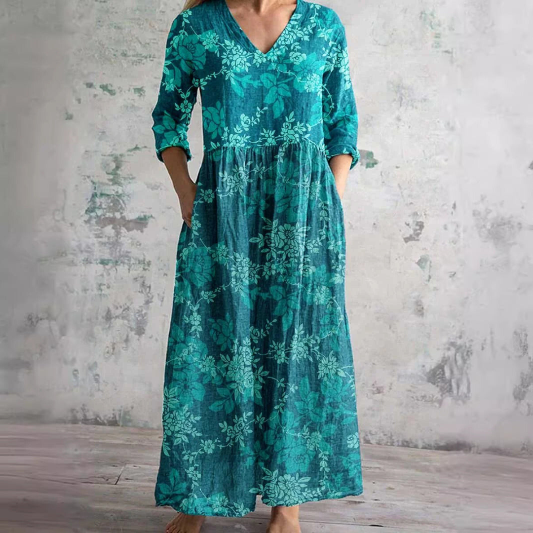Tindra | Women’s Maxi Dress in a Relaxed Floral Figure