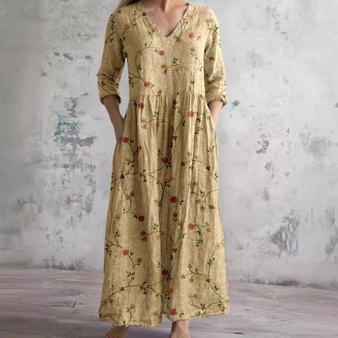 Tindra | Women’s Maxi Dress in a Relaxed Floral Figure