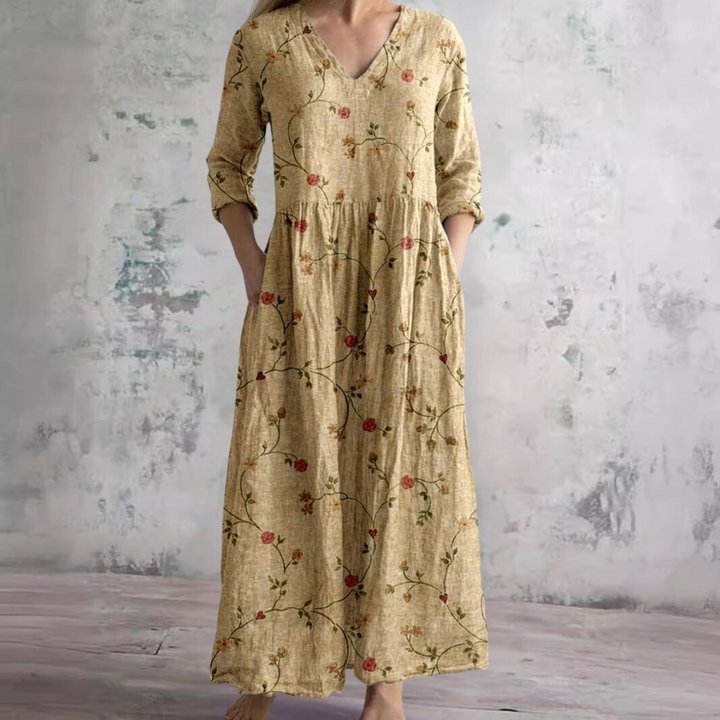 Tindra | Women’s Maxi Dress in a Relaxed Floral Figure