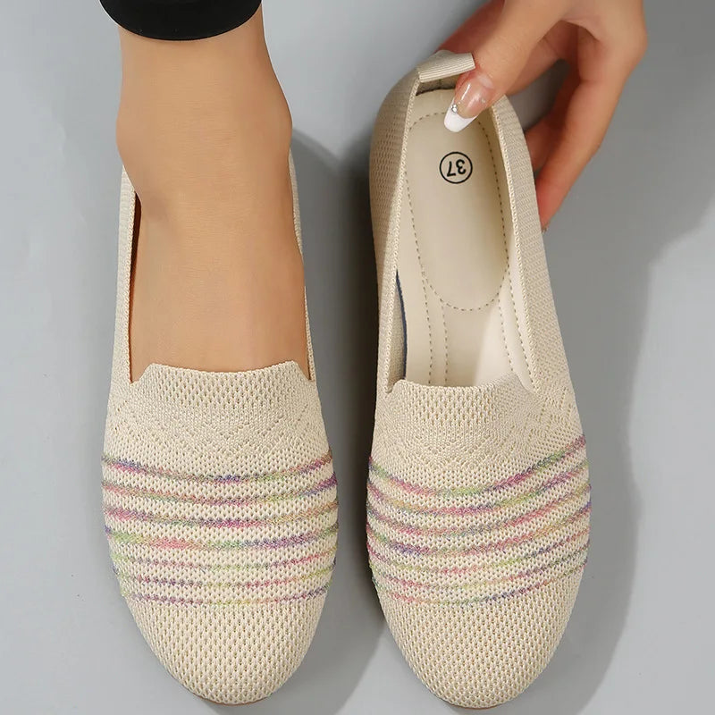 Krystelle | Women’s Slip-On Flats featuring Patterned Line
