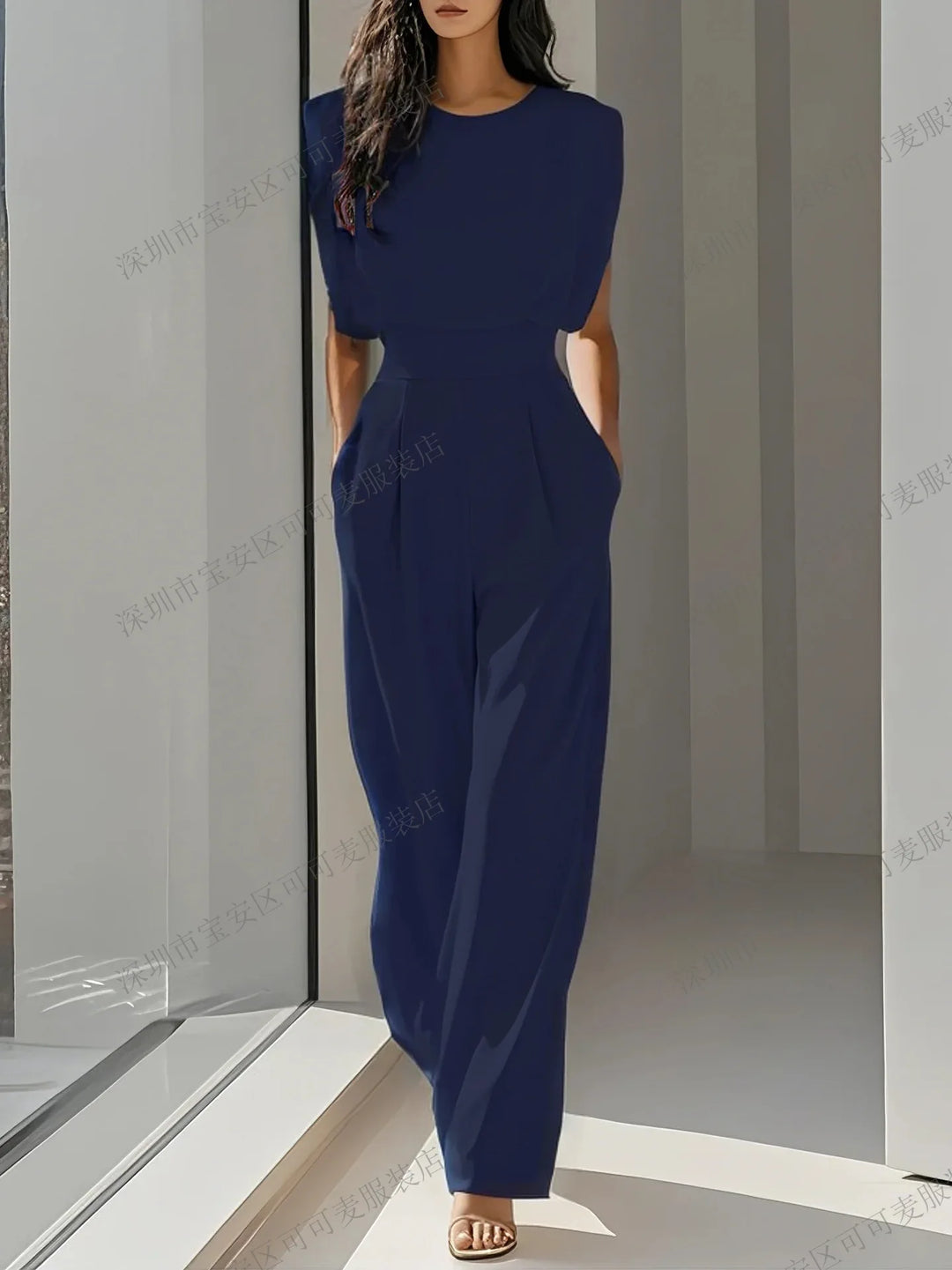 Polly | Women’s Sleeveless Jumpsuit for Modern Daily Composing