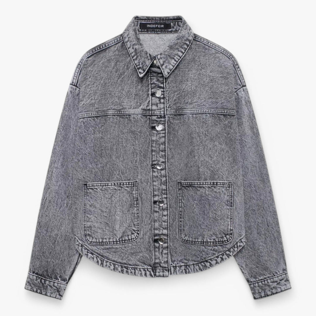 Kaelis | Women’s Button-Up Shirt in a relaxed neat appearance