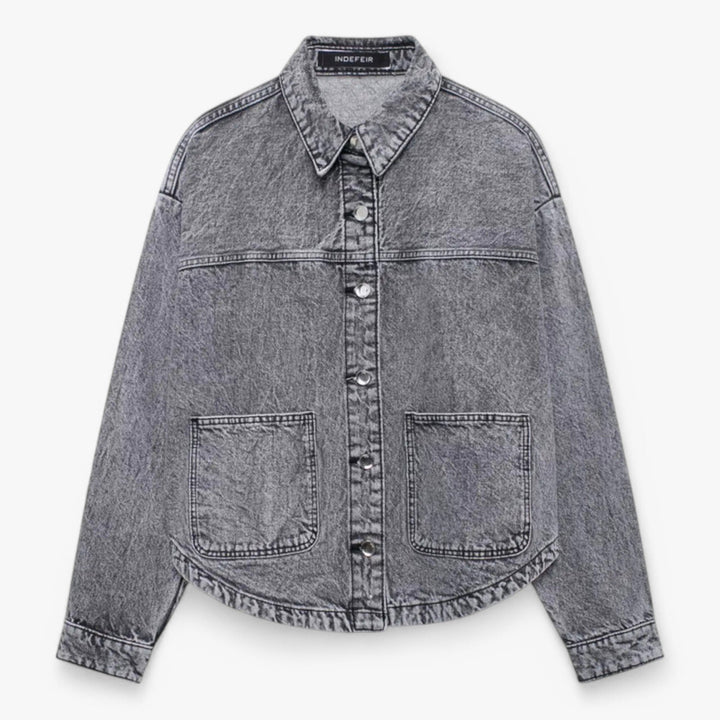Kaelis | Women’s Button-Up Shirt in a relaxed neat appearance