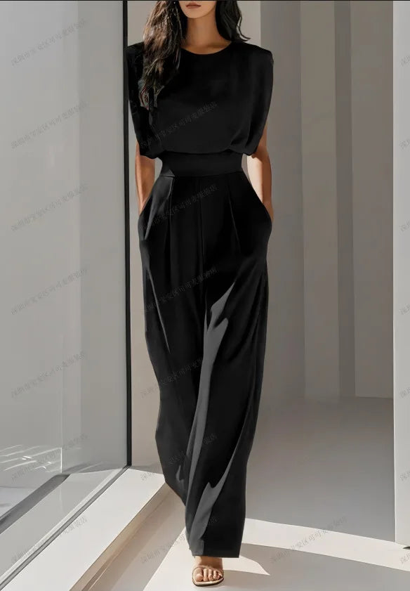 Polly | Women’s Sleeveless Jumpsuit for Modern Daily Composing