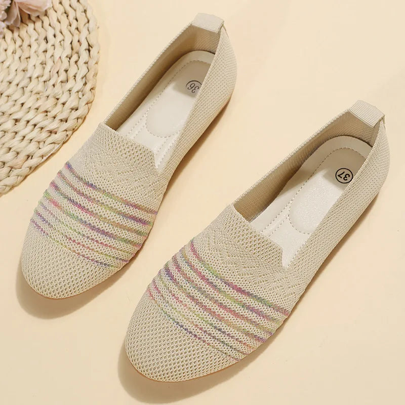 Krystelle | Women’s Slip-On Flats featuring Patterned Line