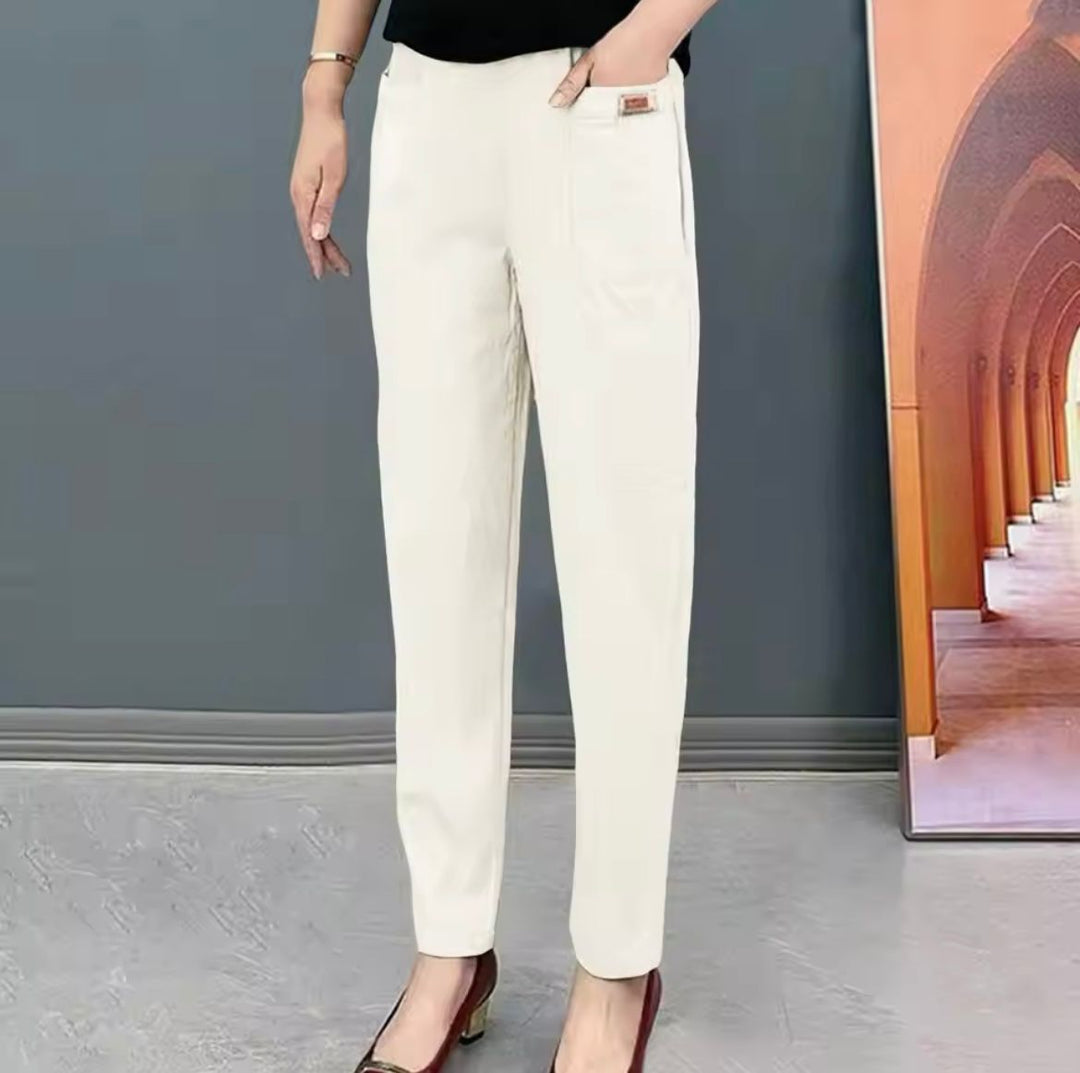 Alvion | Women’s Tailored Trousers with a straight-leg finish and clean lines
