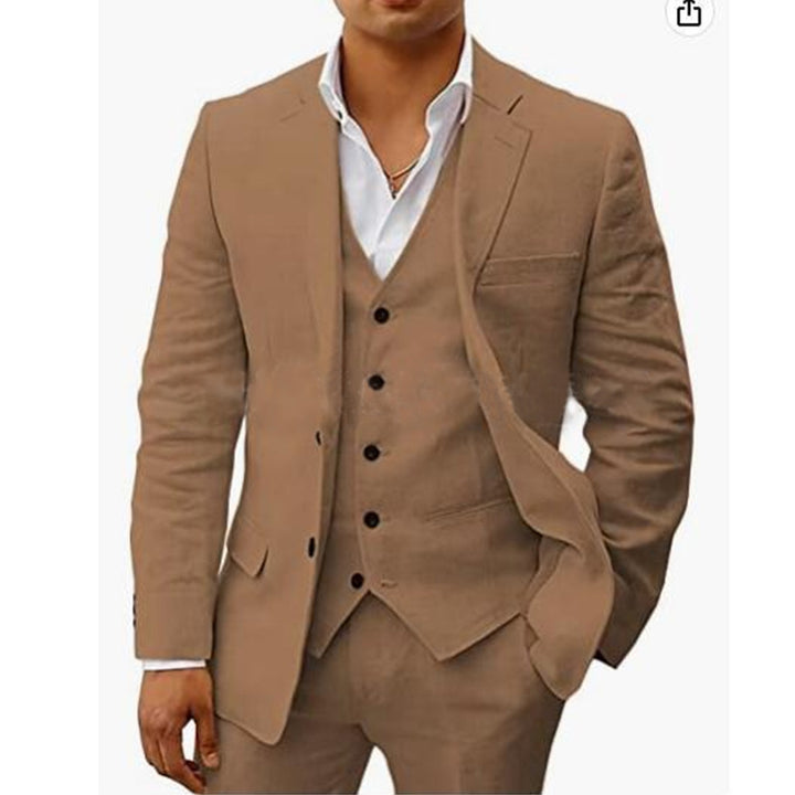 Alvion | Men’s Three-Piece Suit in a tailored polished look