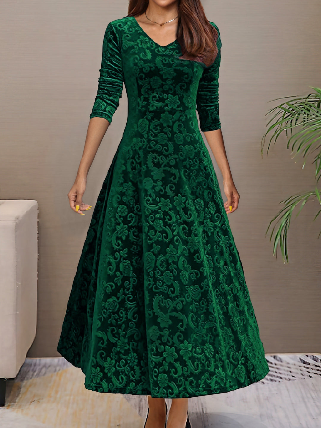 Evarisse | Women’s Midi Dress with V-neckline and patterned texture