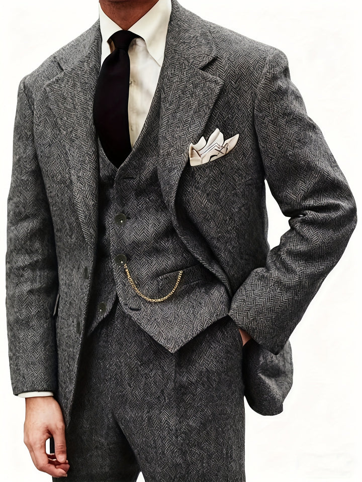 Velmorian | Men’s Three-Piece Suit in a classic tailoring