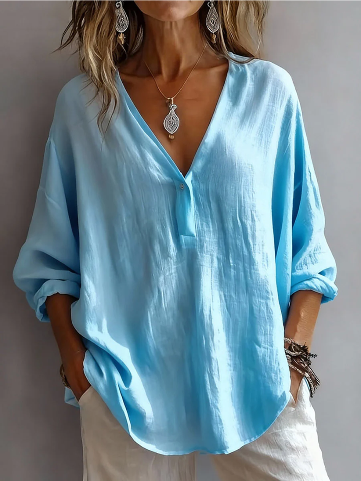 Evania | Women’s Blouse in a Relaxed V-Neck Figure
