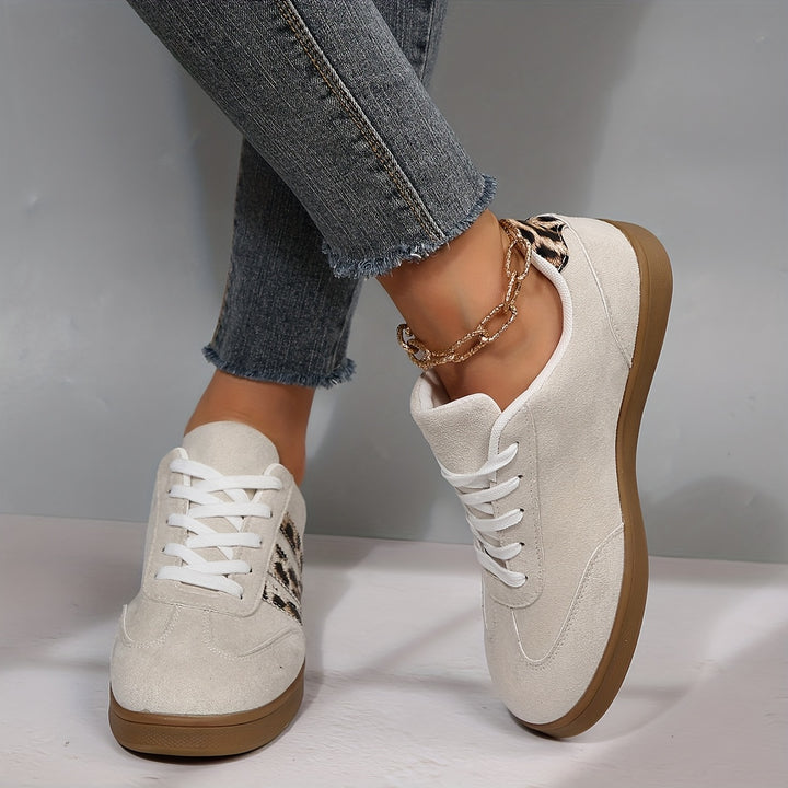 Nyxelle | Women’s Front-Tie Sneakers with unique heel contrast