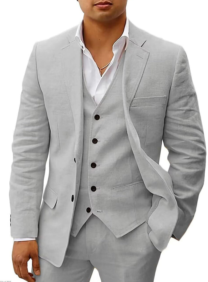 Alvion | Men’s Three-Piece Suit in a tailored polished look