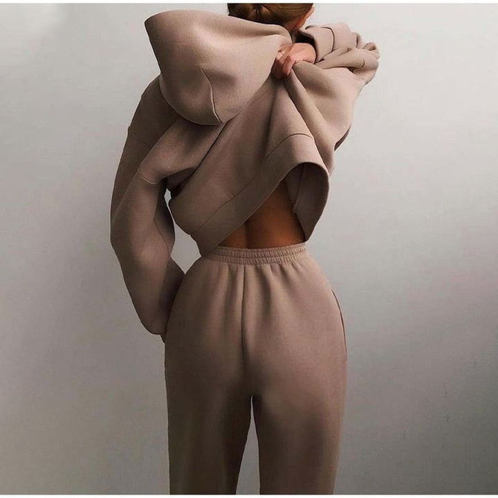 Zymera | Women’s Two-Piece Set with relaxed hoodie and elastic waist pants