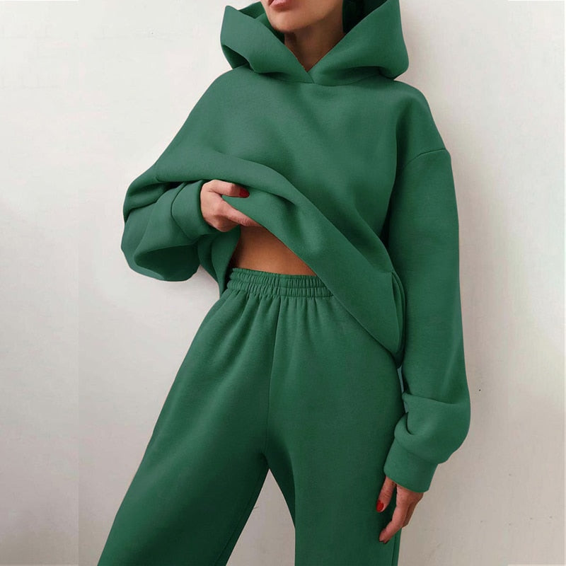 Zymera | Women’s Two-Piece Set with relaxed hoodie and elastic waist pants