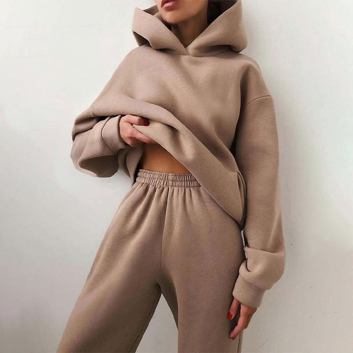 Zymera | Women’s Two-Piece Set with relaxed hoodie and elastic waist pants