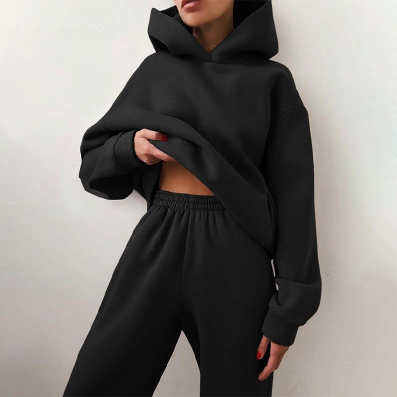Zymera | Women’s Two-Piece Set with relaxed hoodie and elastic waist pants