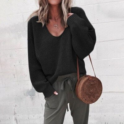 Serelyn | Women’s V-Neck Top in a relaxed everyday fit